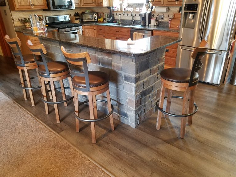 Kitchen island resurfaced with Carlton Cobblestone panels in Smoke color.